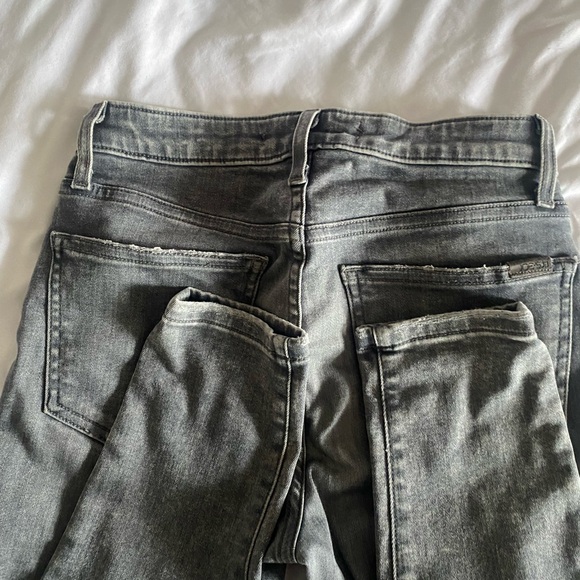 Joe’s Flawless Charlie skinny jeans - Picture 4 of 5